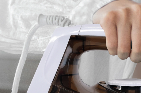 Steam Iron Use7.png