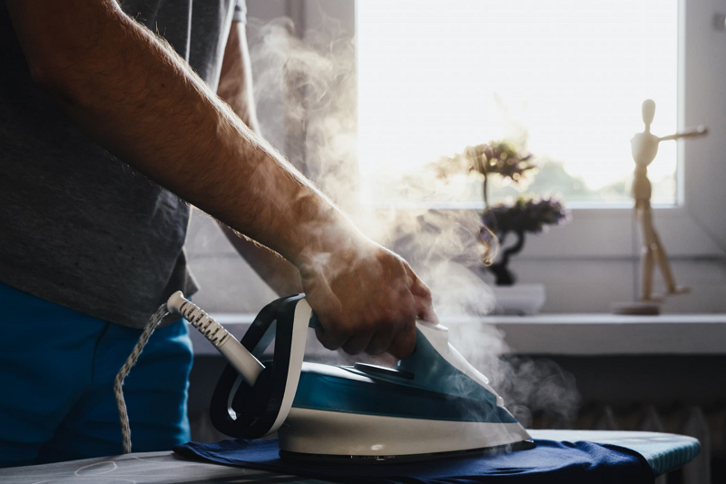 oem steam iron manufacturer2