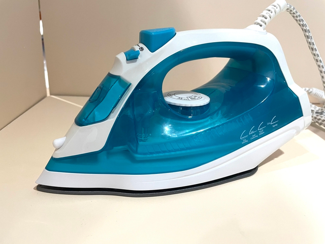 Iron Machine 220-240V Electric Steam iron portable Steam Multifunction Garment Steam Iron