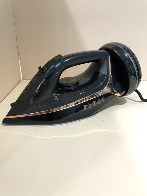 Wholesale steam iron Daily Steam Iron Electrical Appliances Electric Steam Irons Ironing 2400w Power Handheld Iron