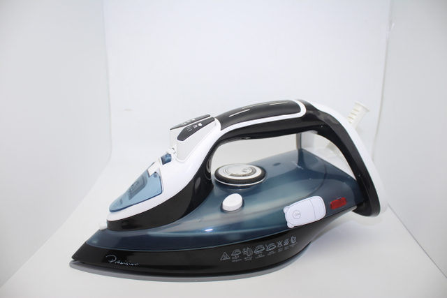 Hot Sale Ironing Machine Electr Irons Industrial Garment Suits Home Use Ningbo Portable Steam Iron For Clothes