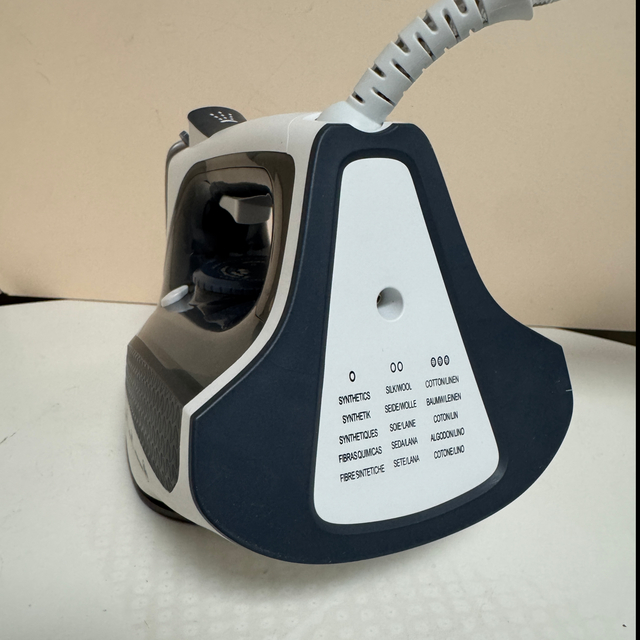 2200 watts Home Steam Iron for cloth with Stainless steel Soleplate CE, ROHS CB