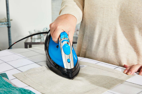oem steam iron manufacturer1.png