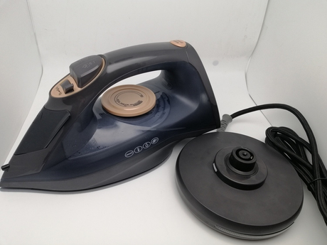 2024 High Quality Anti-Calcium Anti-Drip Adjustable Temperature Control Electric Steam Iron For Clothes