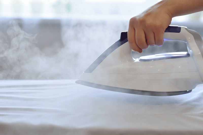Steam Iron Use10